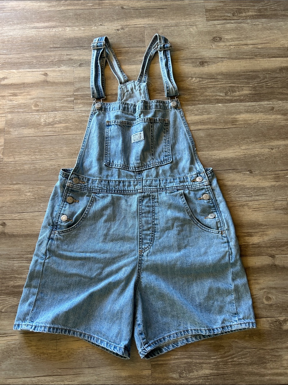 Levi’s Short Overalls Size M